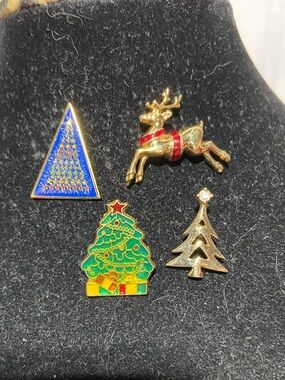 Holiday Lapel or Bag Pin Set - Reindeer & Christmas Trees